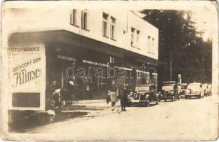 Tátra, Felsőtátrafüred, Horny Smokovec (Magas-Tátra, Vysoké Tatry); Obchodny dom Jozef Klimo / üzlet, automobilok / shop, automobiles. photo (kopott sarkak / worn corners)