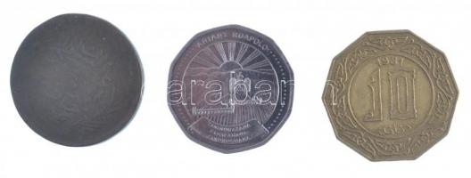 Vegyes 54db-os érme tétel kisalakú piros berakóban a világ minden tájáról, hangsúlyosabb afrikai és ...