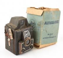 Altissa Altissar Periskop 1:8 box fényképezőgép, megviselt, rozsdás állapotban, eredeti dobozában, 7,5x7,5x11,5 cm