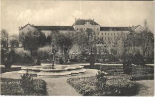 Nagyszeben, Hermannstadt, Sibiu; Erlenpark und K.u.K. Garnison-Spital / Osztrák-magyar helyőrségi kórház és az Erlen park. Karl Graef kiadása / Austro-Hungarian K.u.K. military garrison hospital with park (EK)