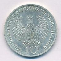 NSZK 1972F 10M Ag "Olimpia-München / Olimpiai Láng" T:1-
FRG 1972F 10 Mark Ag "Olymp...