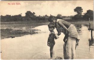 1912 Ceylon, Sri Lanka; His daily bath (EK)