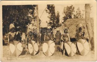 1928 Mombasa, Maasai warriors. photo (EK)