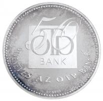 Kósa István (1953-) 1999. 50 éves az OTP Bank Rt. Ag emlékérem tanúsítvánnyal, eredeti dísztokban (62,28g/0.999/42,5mm) T:1- (PP) patina