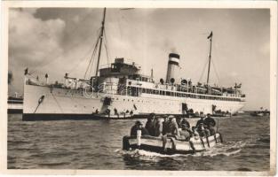 Helgoland, Ausbooten / steamship, boat, disembarkation (EK)