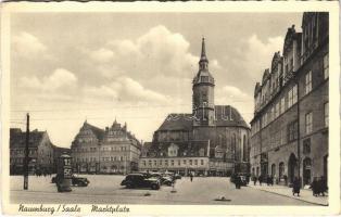 Naumburg (Saale), Marktplatz / marketplace, automobiles (EK)