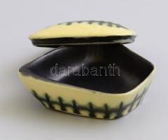 Retro iparművész bonbonier v. ékszertartó fedéllel, mázas kerámia, jelzett, apró kopásnyomokkal, máz...