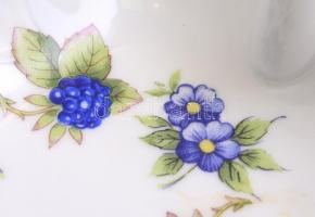 Hollóházi porcelán szeder mintás tálka, levél formájú, csavart füllel, matricás, jelzett, apró kopás...