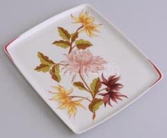 Hollóházi virág mintás lapos porcelán tál, matricás, jelzett, egyik sarkában apró csorbával, 16x12 cm