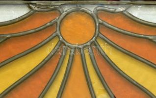 Ólomüveg díszüveg bejárati ajtó, előszoba ajtó fölé. Félkör alakú. Duplán, hőszigetelő üveggel kombi...