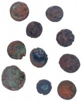 Római Birodalom 10db-os kopott és/vagy tisztítatlan III-IV. századi érmetétel T:3
Roman Empire 10pc...