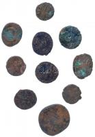 Római Birodalom 10db-os kopott és/vagy tisztítatlan III-IV. századi érmetétel T:3
Roman Empire 10pc...