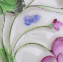 Herendi rózsa mintás, levél formájú porcelán tálka  Kézzel festett, jelzett, hibátlan. 10,5x8 cm