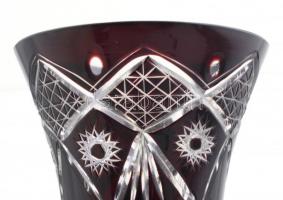 Kristály váza. Metszett, nagyon apró leütődéssel 31 cm