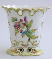 Herendi Viktória mintás áttört porcelán váza. Kézzel festett, jelzett, minimális kopással 11,5 cm