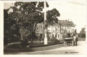 Pöstyén, Piestany; Thermia Palace szálloda, lovashintó / hotel, horse chariot