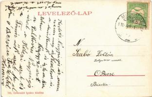 1910 Miskolc, Városi bérház, piac árusokkal, lovaskocsik, rendőr (EK)