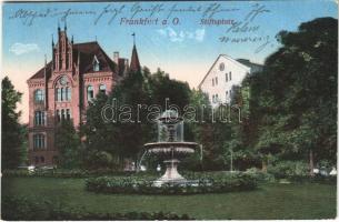 1917 Frankfurt, Stiftsplatz / square, fountain