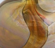 Tigris mintás üveg váza. anyagában színezett, csiszolt, hibátlan. m:7,5 cm