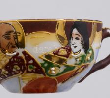 Szacuma jellegű mokkás készlet hiányos. Kézzel festett kis kopással. Jelzett