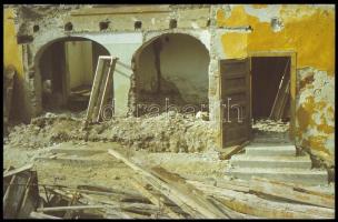 1978 Kecskeméti városképek, 38 db vintage DIAPOZITÍV felvétel Vincze János (1922-1999) kecskeméti fo...