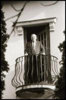 cca 1990 Pozsgay Imre (1933-2016) politikusról készült felvételek (többféle helyszínen), 36 db vinta...