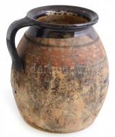XIX. sz. Gömöri fazék egy füllel, mázas cserép, kézzel festett, kopott, lepattnásokkal, m: 24,5 cm, d: 15,5 cm