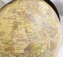 Modern design földgömb. Fém kerettel. 30 cm