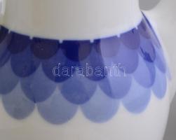 3 db különböző kávés kiöntő Hutschenreuter, Haas & Cjzizek. Matricásak, jelzettek, minimális kop...