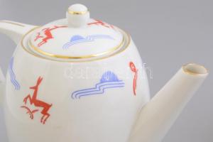 3 db különböző kávés kiöntő Hutschenreuter, Haas & Cjzizek. Matricásak, jelzettek, minimális kop...