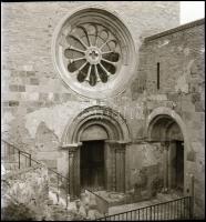 cca 1954 Esztergom, Kotnyek Antal (1921-1990) budapesti fotóriporter hagyatékából 17 db vintage NEGA...