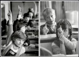 cca 1987 Írni, olvasni, számolni tanulnak; 6 db jelzés nélküli vintage fotó Kresz Albert (1939-1920) Balogh Rudolf-díjas gödöllői fotóművész hagyatékából, 23,2x16 cm és 23,2x17,5 cm között