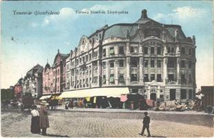 Temesvár, Timisoara; Józsefváros, Ferenc József út, Lloyd palota, útépítés, piac. Vasúti levelezőlapárusítás / Iosefin, street, palace, road construction, market (fl)