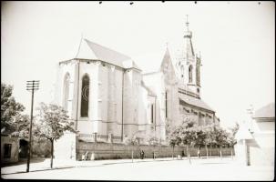 cca 1930 Sopron, Kerny István (1879-1963) budapesti fotóművész hagyatékából, 13 db vintage NEGATÍV, ...