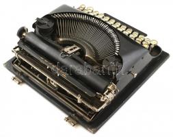 cca 1930 Torpedo írógép magyar billentyűzettel tokkal, jó állapotban