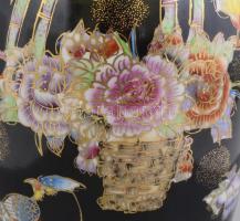 Kínai porcelán váza, kézzel festett, jelzett, kis kopásokkal, m:  36 cm