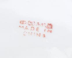 Kínai porcelán váza, kézzel festett, jelzett, kis kopásokkal, m:  36 cm