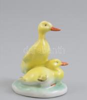 Aquincum kacsa pár porcelán figura, kézzel festett, jelzett, hibátlan, m: 8 cm