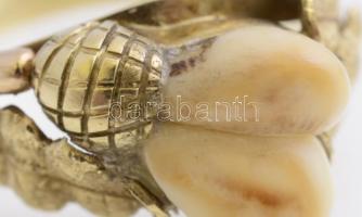 14k Arany (Au) gyöngyfogas (grandlis) vadász gyűrű, jelzett, bruttó: 8,31 g, m: 70