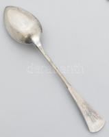 Ezüst (Ag) 6 személyes komplett evőeszköz készlet + 2 db kis fűszeres kanálka. Jelzett, mesterjegyes...