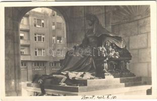 1932 Budapest V. Eskü tér, Erzsébet királyné (Sisi) szobor (EK)