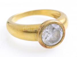 Aranyozott ezüst(Ag) gyűrű, kővel, jelzett, reszelés nyomával, méret: 55, bruttó: 6,66 g
