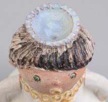 Kiss Roóz Ilona (1920-2010): Női figura. Mázas kerámia szobor, jelzett, teteje javított. m: 17,5 cm