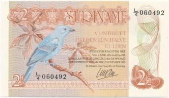 Suriname 1985. 2 1/2G T:I  Suriname 1985. 2 1/2 Gulden C:UNC