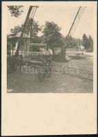 cca 1930-1940 Balatonalmádi, vasútállomás, fotó, 8,5×6 cm