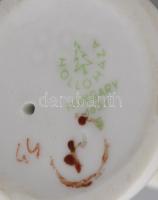 Hollóházi kisfiú. Kézzel festett, jelzett, hibátlan. 12 cm