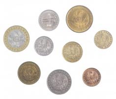 Kazahsztán 1993-2005. 2t - 100T (9xklf) T:2
Kazakhstan 1993-2005. 2 Tiyin - 100 Tenge (9xdiff) C:XF