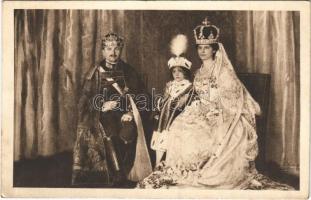 1918 IV. Károly, Zita királyné és Ottó a trónörökös. Magyar Vöröskereszt Egylet Szeretetadomány osztálya / Charles I of Austria, Zita and Otto the Crown prince + &quot;K.u.K. Telegraphen-Felddepot No. 3.&quot; (EK)