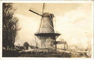 Hollandsche Molen / Dutch windmill (felületi sérülés / surface damage)