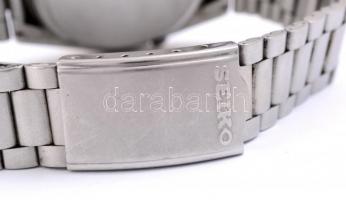 Seiko automata karóra naptár funkcióval, fém szíjjal. Jó ,működő állapotban. d: 34 mm
